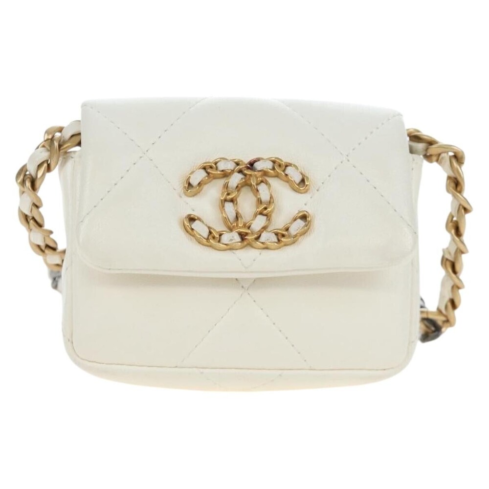 Chanel 19 Card Holder on Chain Quilted Leather